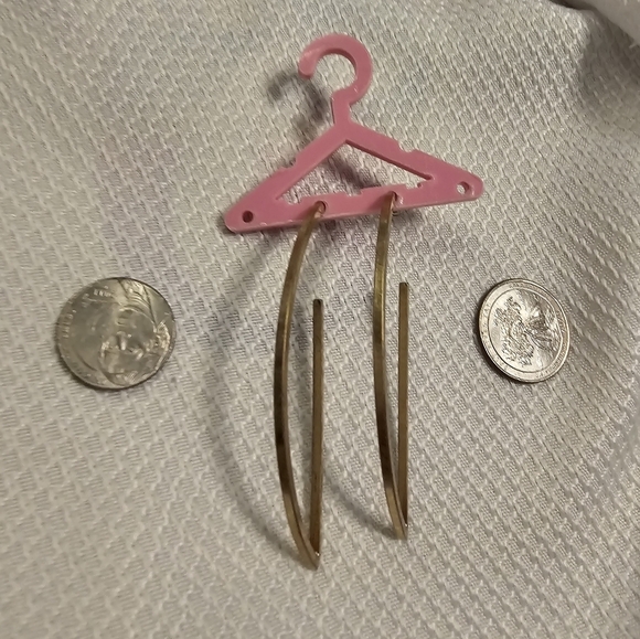 Earrings - Picture 3 of 4